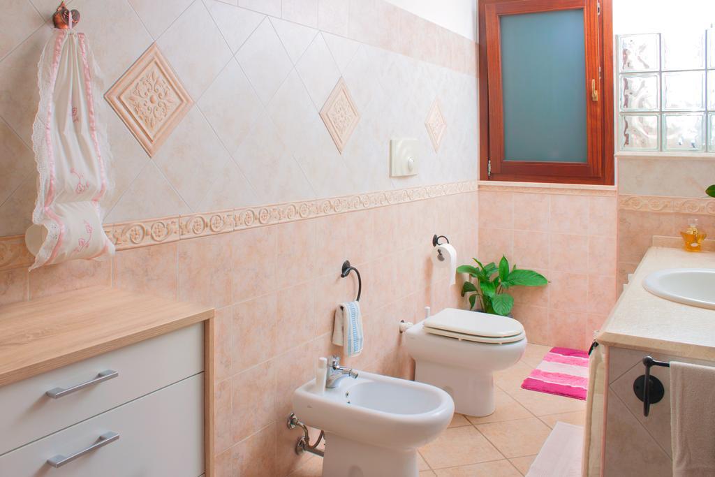 Il Vecchioliveto Di Ornella Bed & Breakfast Marrubiu Ngoại thất bức ảnh