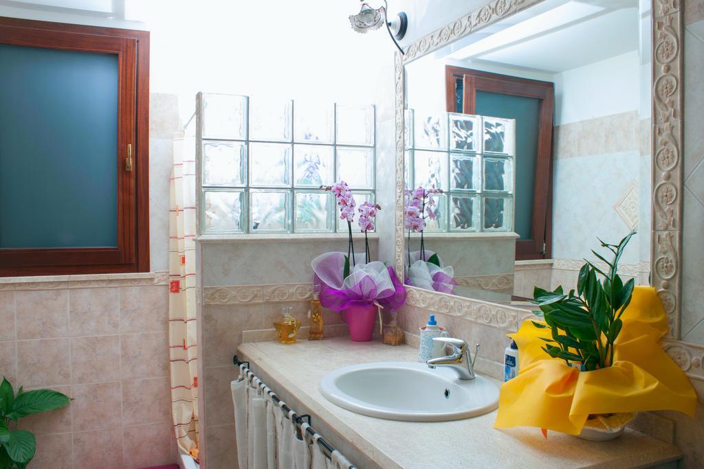 Il Vecchioliveto Di Ornella Bed & Breakfast Marrubiu Phòng bức ảnh