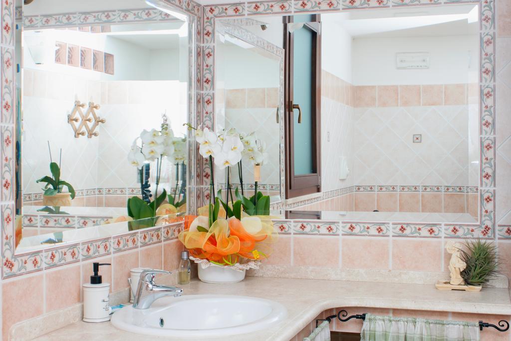 Il Vecchioliveto Di Ornella Bed & Breakfast Marrubiu Phòng bức ảnh