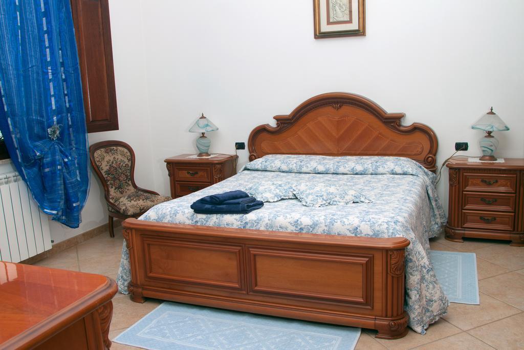 Il Vecchioliveto Di Ornella Bed & Breakfast Marrubiu Phòng bức ảnh