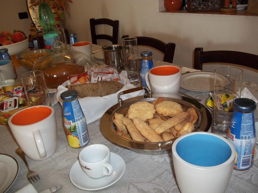 Il Vecchioliveto Di Ornella Bed & Breakfast Marrubiu Phòng bức ảnh